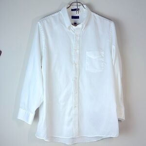 Arrow men’s dress shirt white pincord button down Size 16.5 32/33 Large
